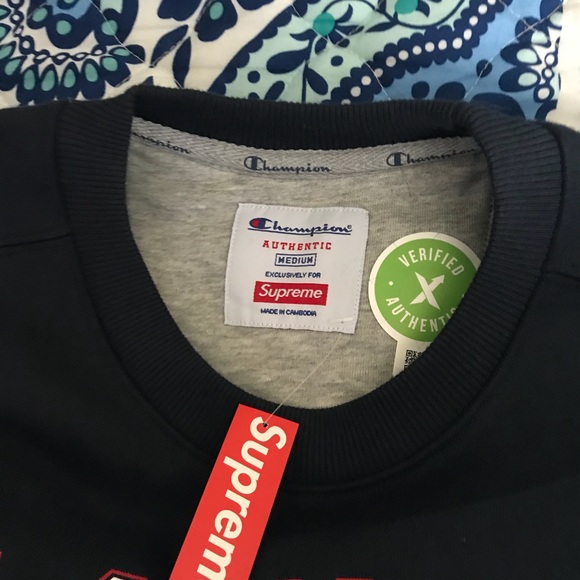 SS18 Champion X Supreme crewneck (M) - Picture 3 of 4